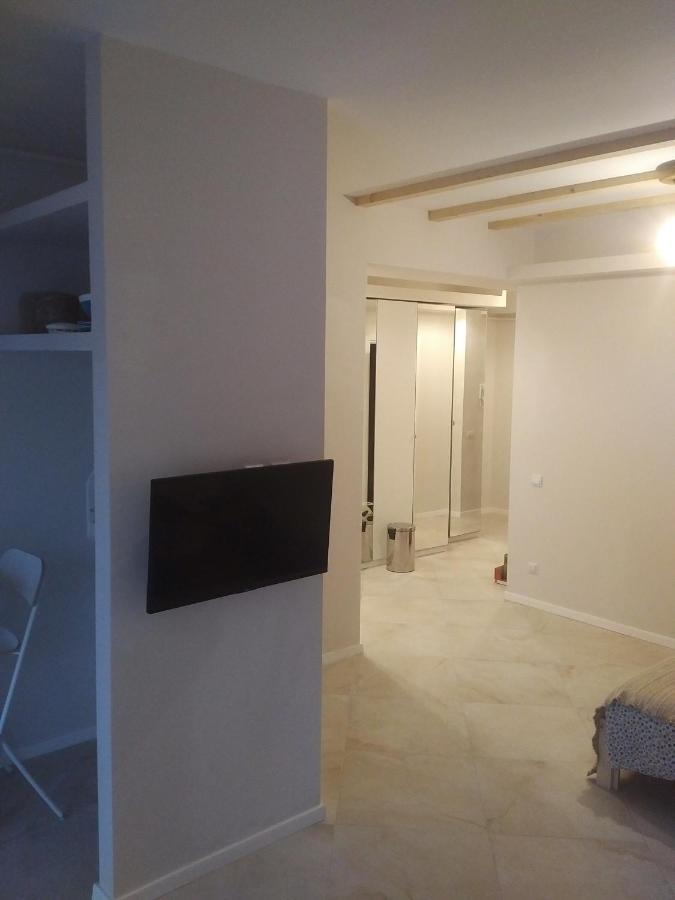 Ferienwohnung Marina Central Sunshine Studio Bukarest Exterior foto